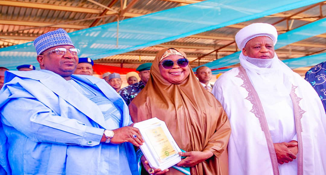 Sultan Of Sokoto Crowns Kebbi First Lady North West Ambassador Of Girl 